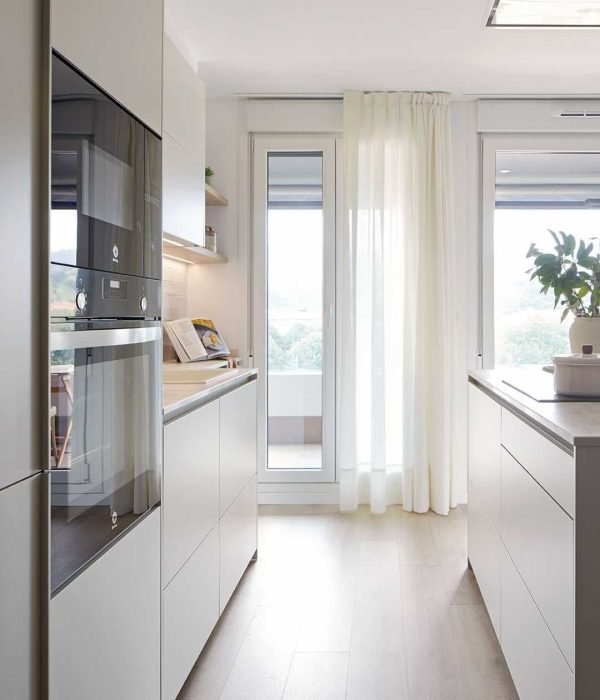 proyecto-interiorismo-salberdin-amaistudio-cocina-ventanal