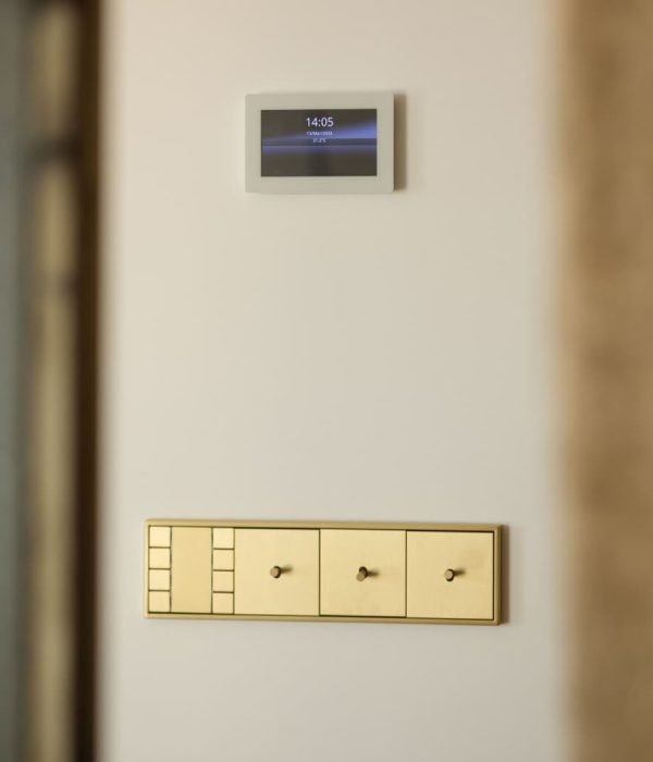 reforma-integral-gros-donostia-detalle-interruptor
