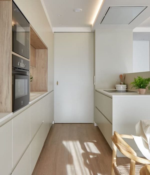 reforma-piso-zumaia-juan-belmonte-cocina-peninsula11