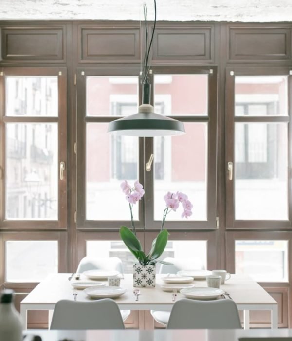 reforma-vivienda-casco-antiguo-tolosa-comedor-luminoso