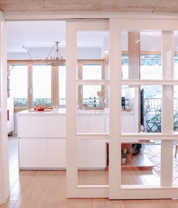 reforma-vivienda-mutriku-puerta-corredera
