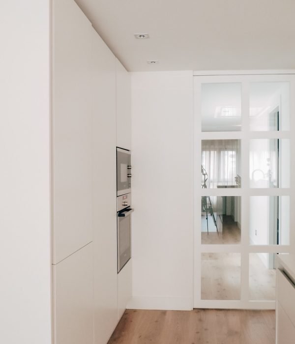 reforma-vivienda-nafarroa-tolosa-puerta-corredera