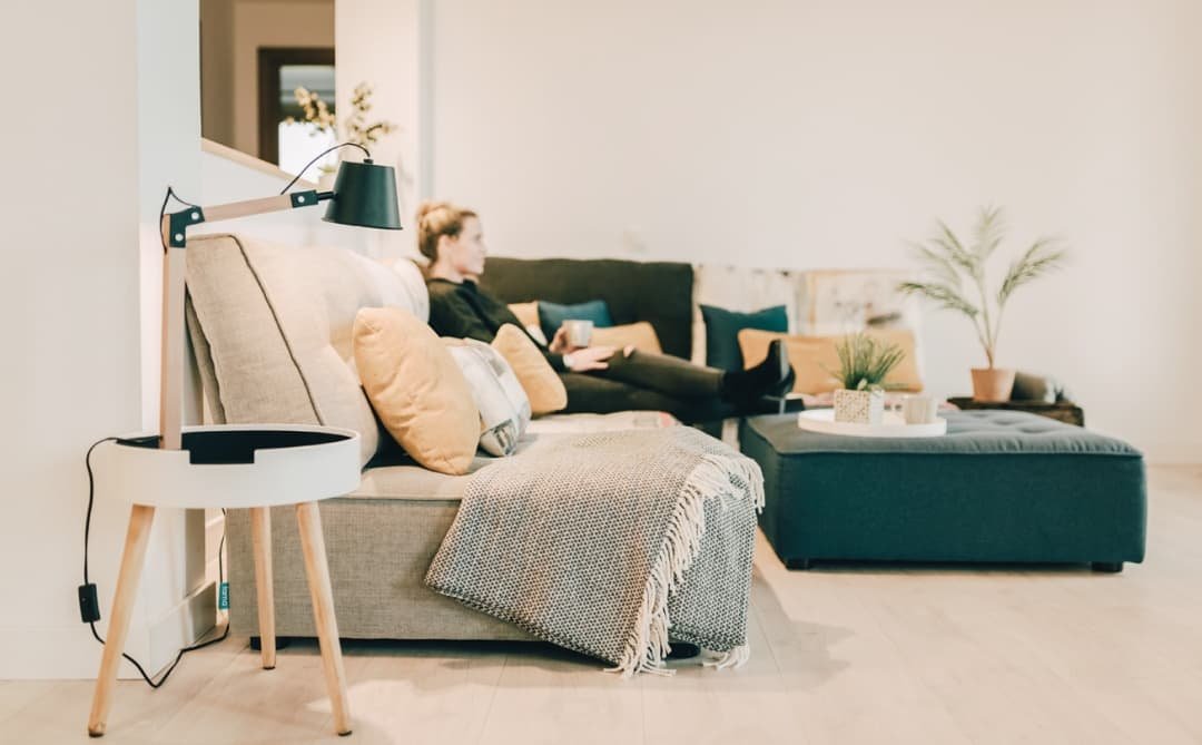 reforma-vivienda-oiartzun-salon-sofa